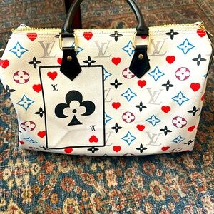 Beautiful colored fashion purse, as is condition